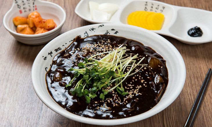 【韓国の国民食】ジャージャー麺(チャジャンミョン)とは