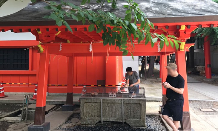 新宿 歌舞伎町 花園神社 手水舎