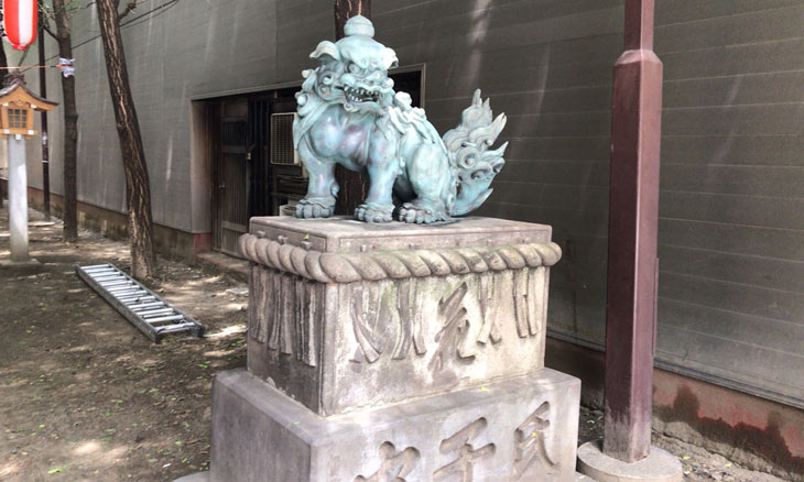 新宿 歌舞伎町 花園神社 唐獅子像