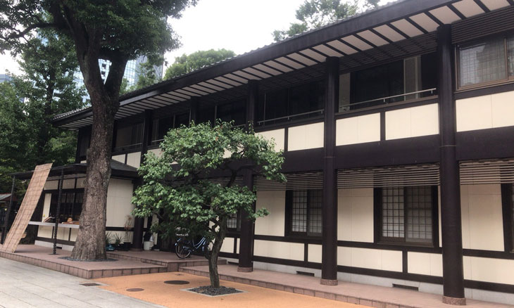 西新宿 十二社熊野神社 社務所